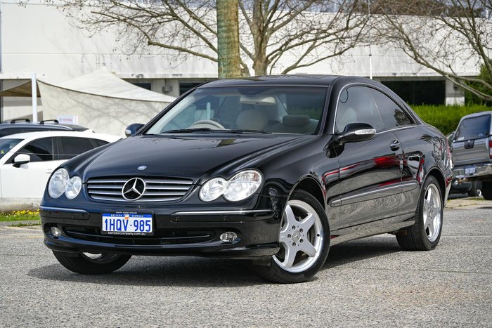 2004 Mercedes-Benz CLK-Class