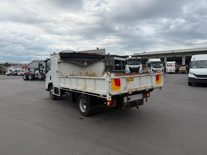 2008 Isuzu N Series