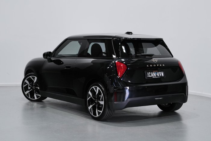 2024 MINI Cooper E Classic