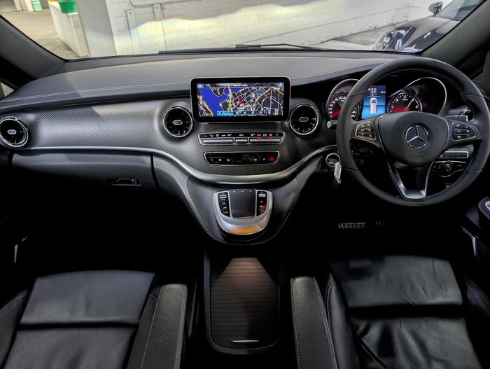 2024 Mercedes-Benz V-Class V300 d AMG Avantgarde