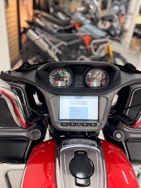 2020 INDIAN CHALLENGER LIMITED Black