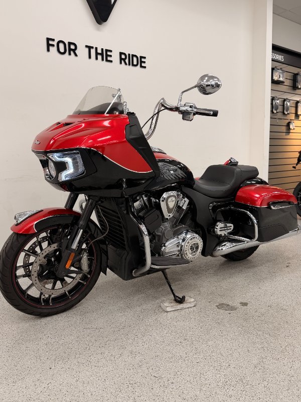 2020 INDIAN CHALLENGER LIMITED Black