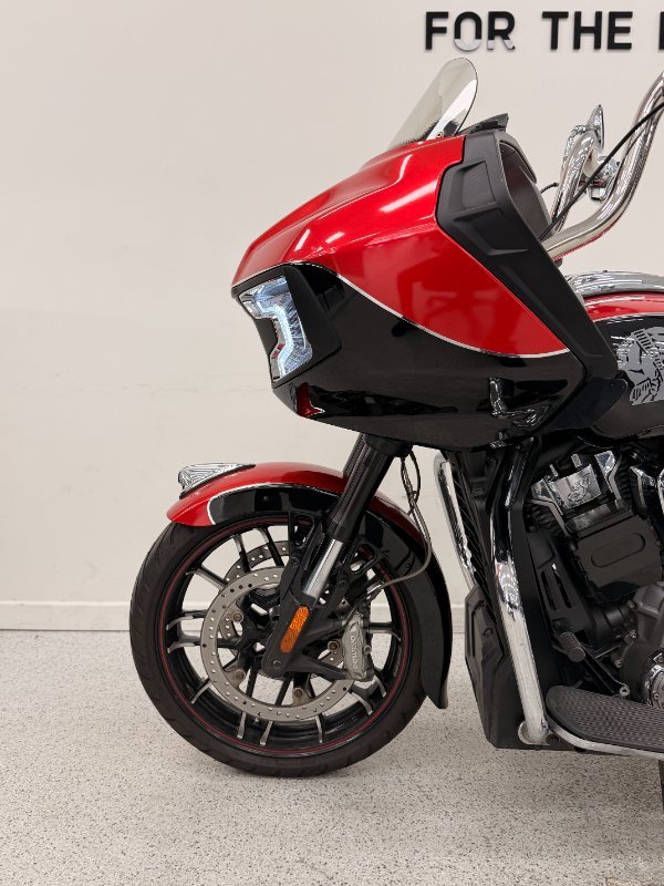 2020 INDIAN CHALLENGER LIMITED Black