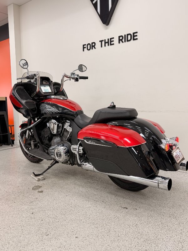 2020 INDIAN CHALLENGER LIMITED Black