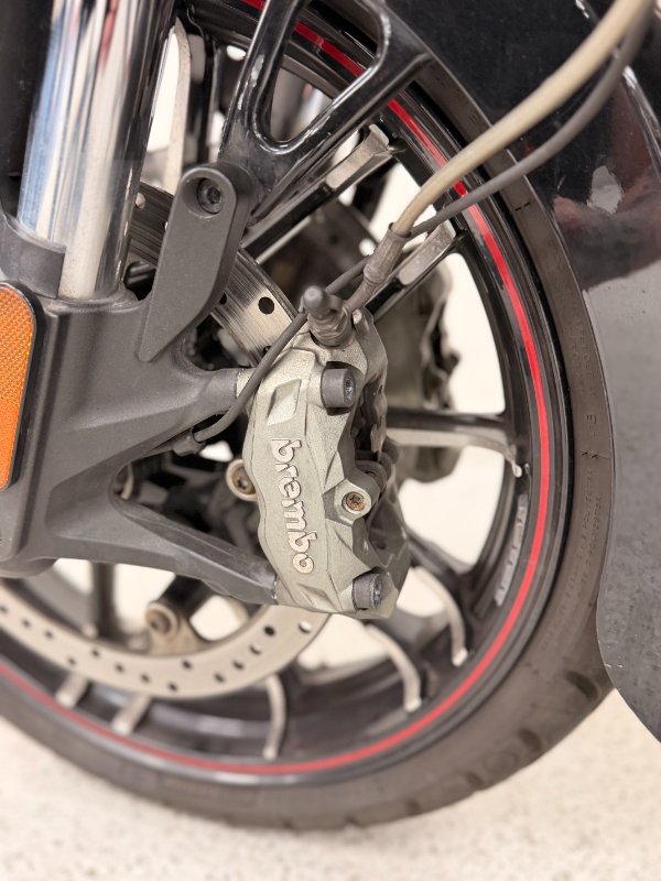 2020 INDIAN CHALLENGER LIMITED Black