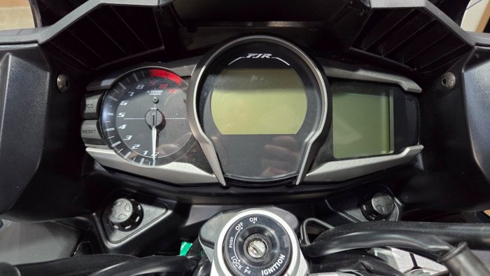 2026 Yamaha FJR1300AE BLUE