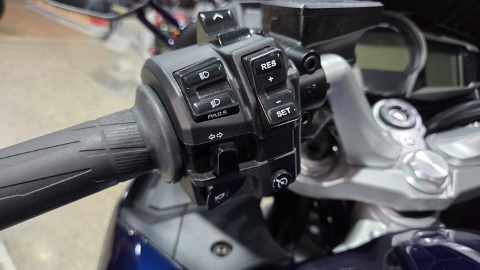 2026 Yamaha FJR1300AE BLUE