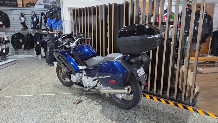 2026 Yamaha FJR1300AE BLUE