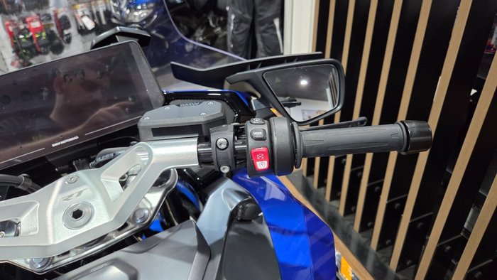 2026 BMW Motorrad 2026 BMW 1300CC R 1300 RT Impulse BLUE