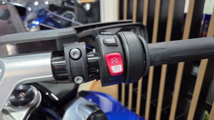 2026 BMW Motorrad 2026 BMW 1300CC R 1300 RT Impulse BLUE