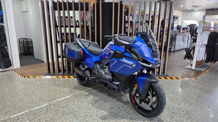 2026 BMW Motorrad 2026 BMW 1300CC R 1300 RT Impulse BLUE