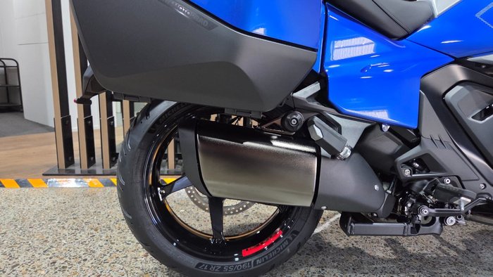 2026 BMW Motorrad 2026 BMW 1300CC R 1300 RT Impulse BLUE