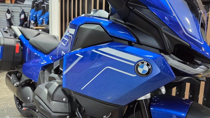 2026 BMW Motorrad 2026 BMW 1300CC R 1300 RT Impulse BLUE