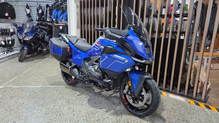 2026 BMW Motorrad 2026 BMW 1300CC R 1300 RT Impulse BLUE