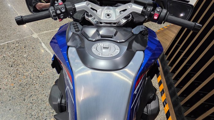 2026 BMW Motorrad 2026 BMW 1300CC R 1300 RT Impulse BLUE