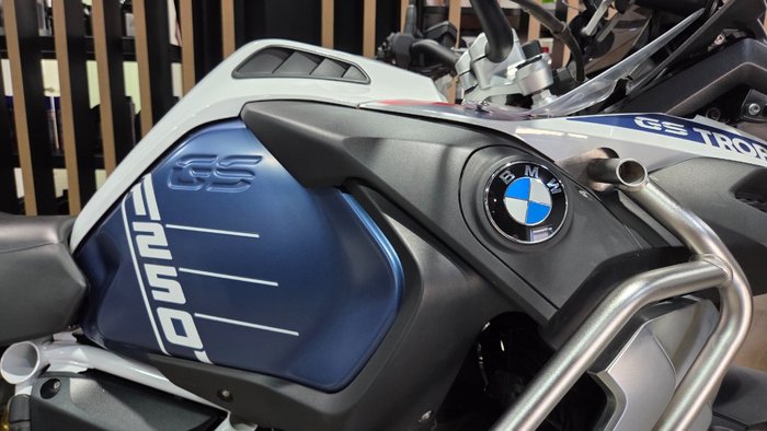 2023 BMW Motorrad R 1250 GS ADVENTURE TROPHY GRAVITYBLUE METALLIC