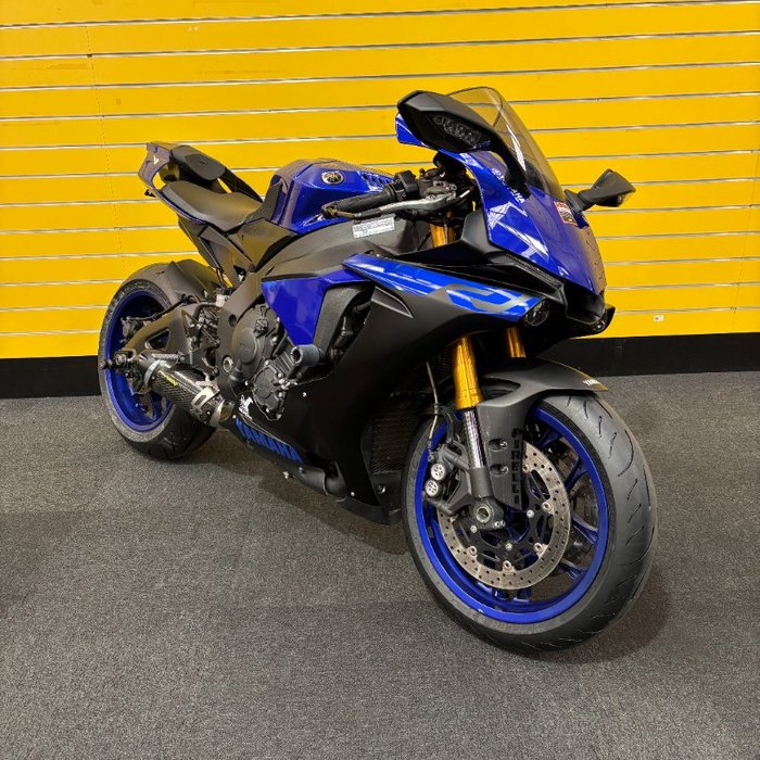 2016 Yamaha YZF-R1 Blue