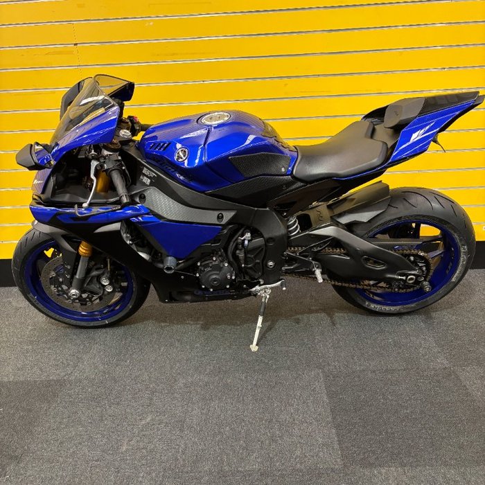 2016 Yamaha YZF-R1 Blue