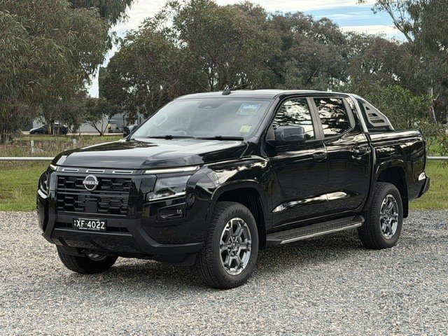 2025 Nissan Navara ST-X