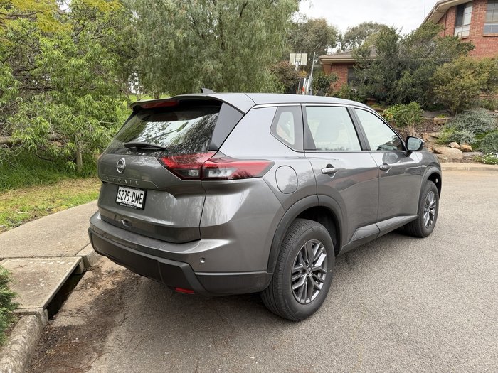 2026 Nissan X-TRAIL ST