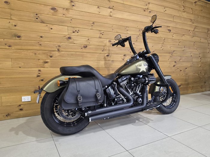 2017 Harley-Davidson Softail Slim S (FLSS)