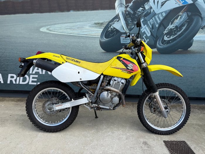 2004 Suzuki DR-Z250 Yellow