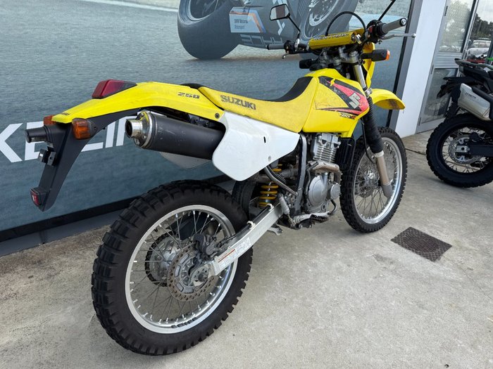2004 Suzuki DR-Z250 Yellow