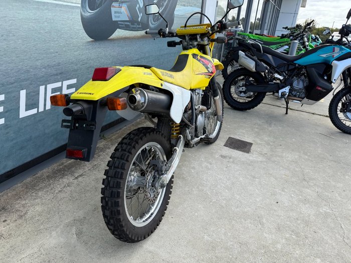2004 Suzuki DR-Z250 Yellow