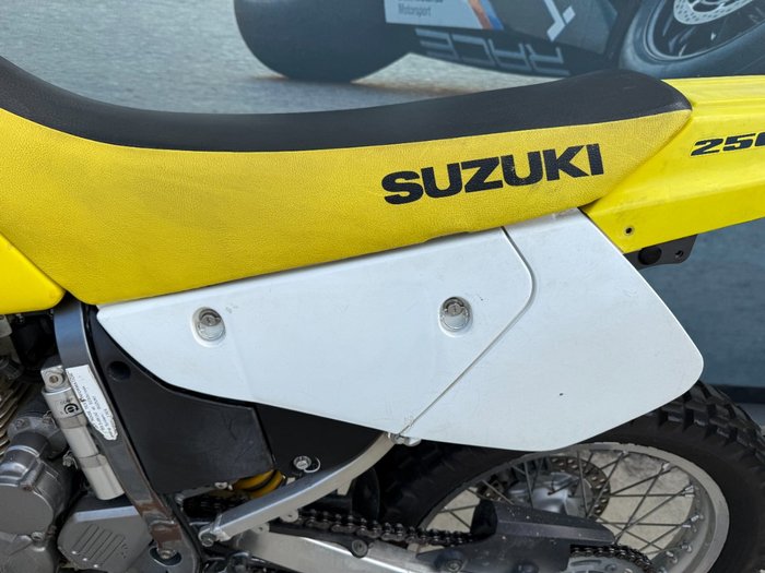 2004 Suzuki DR-Z250 Yellow