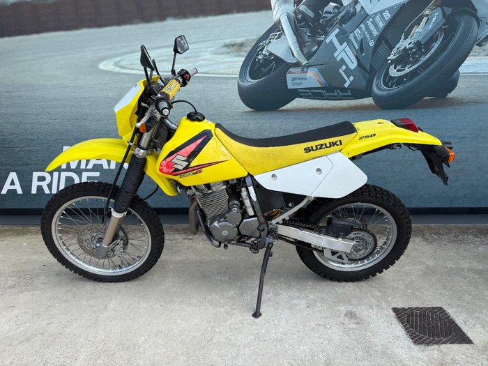 2004 Suzuki DR-Z250 Yellow