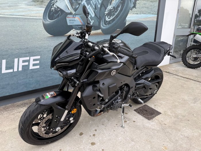 2022 Yamaha MT-10A