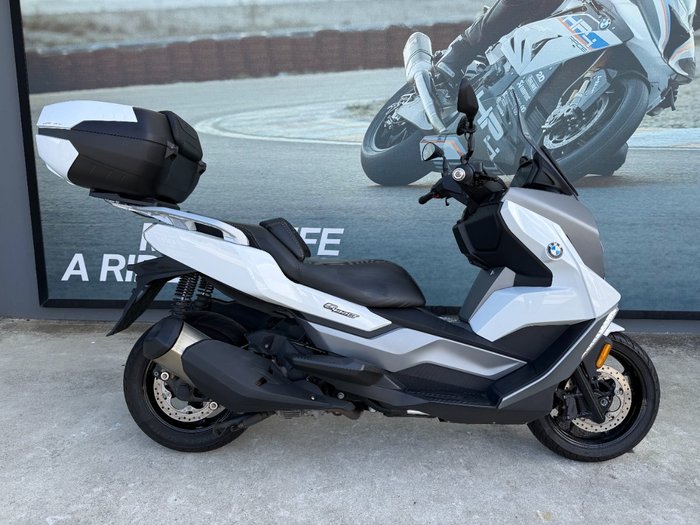2022 BMW Motorrad