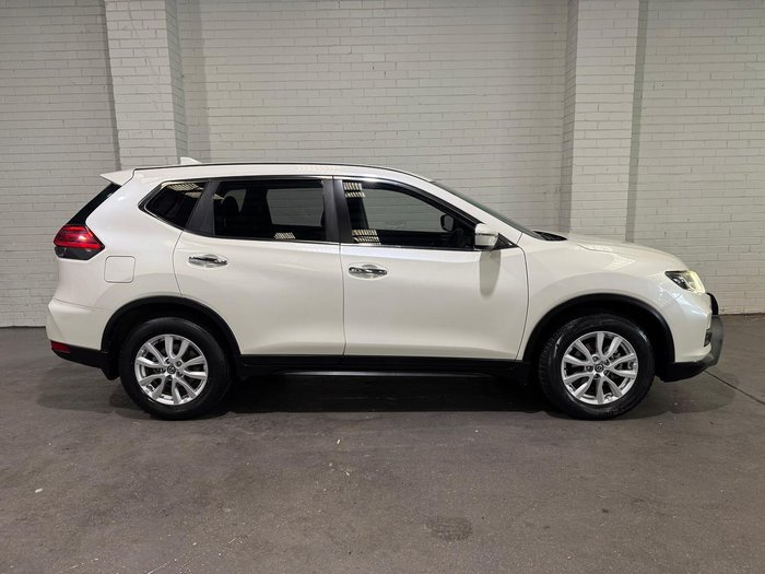 2017 Nissan X-TRAIL ST