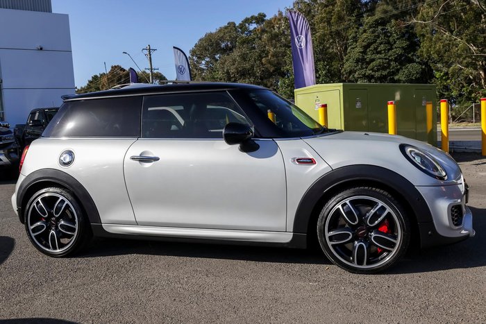 2017 MINI Hatch John Cooper Works