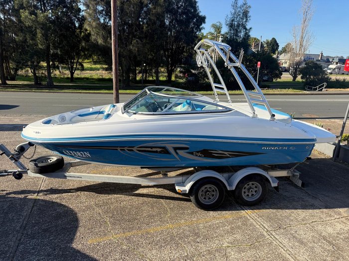 2014 Rinker Captiva 192