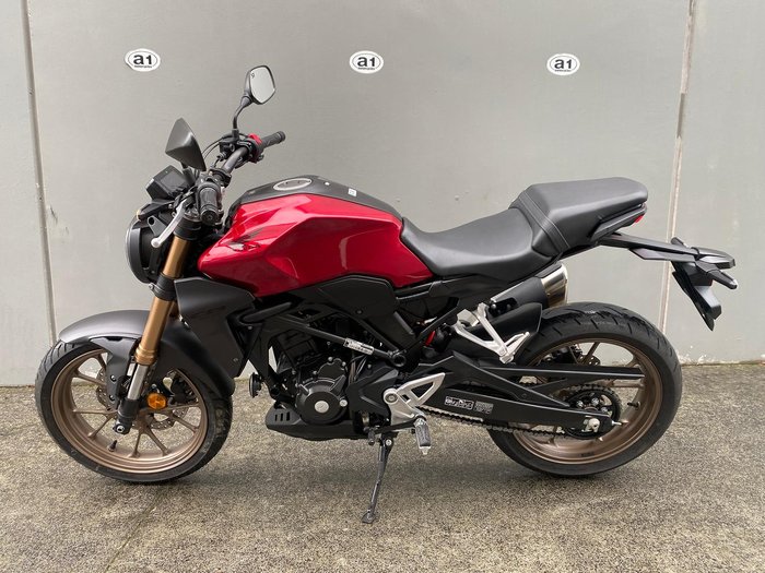 2021 Honda CB300R (CB300RA)