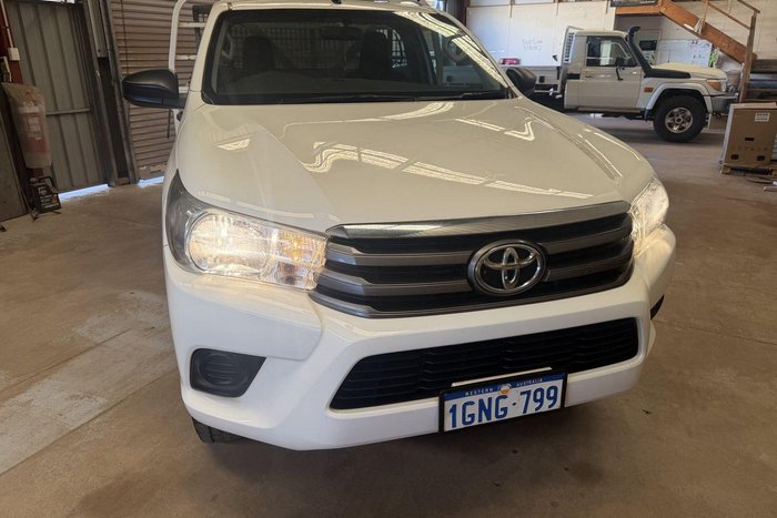 2018 Toyota Hilux SR