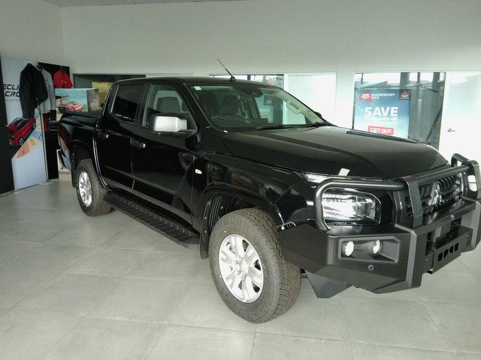 2026 Mitsubishi Triton GLX+