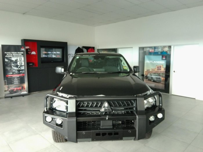 2026 Mitsubishi Triton GLX+