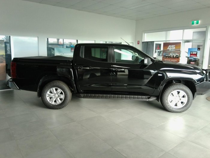 2026 Mitsubishi Triton GLX+