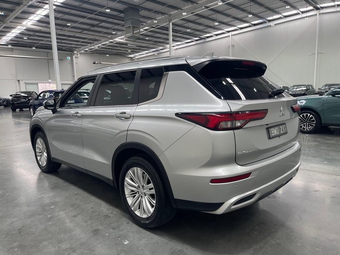 2021 Mitsubishi Outlander LS