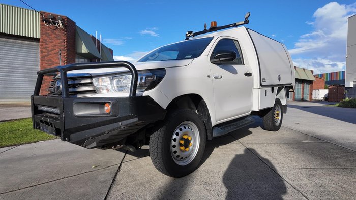 2019 Toyota Hilux SR