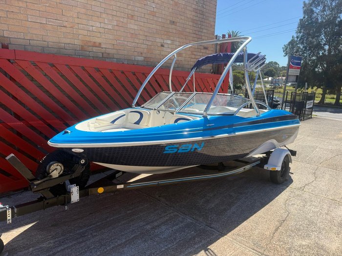 2004 Glastron SX 195