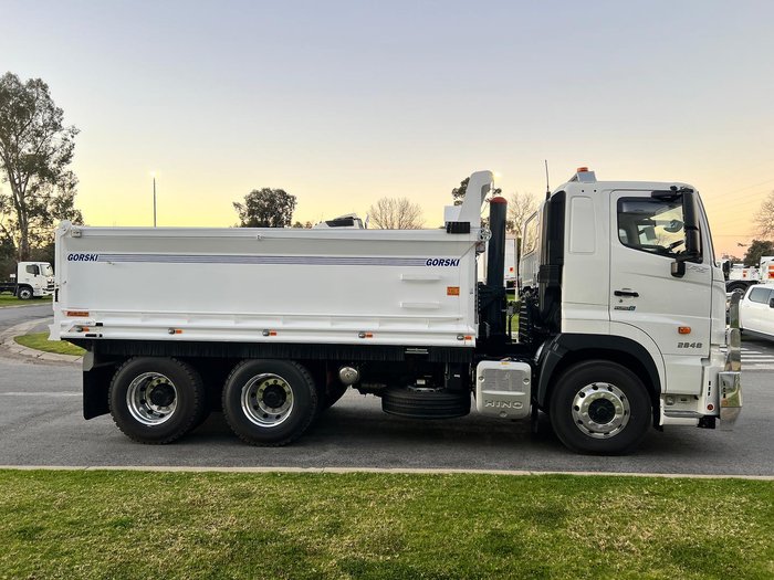 2025 Hino 700 Series