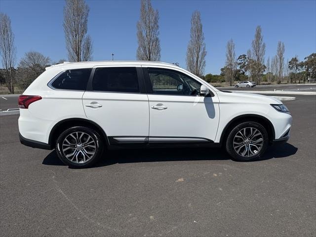 2016 Mitsubishi Outlander LS