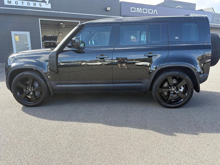 2020 Land Rover Defender 110 P400 SE