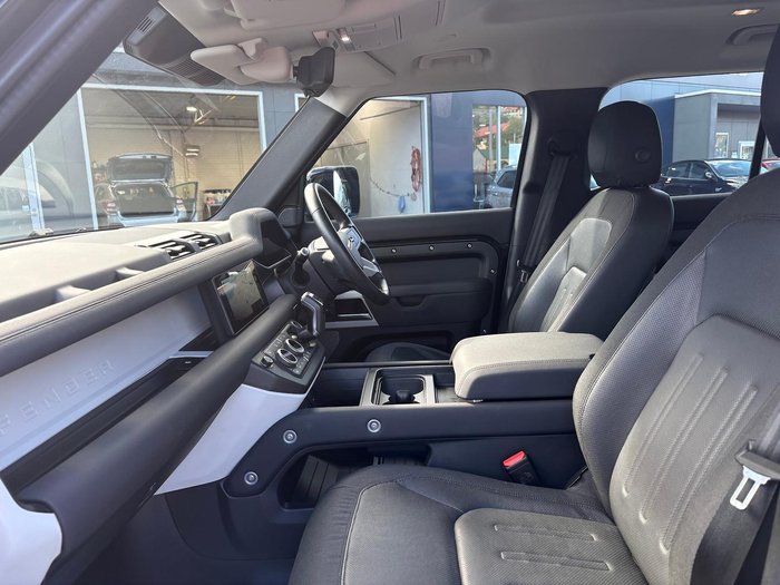 2020 Land Rover Defender 110 P400 SE