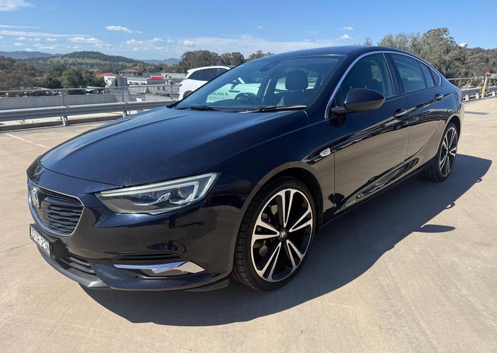 2018 Holden Calais