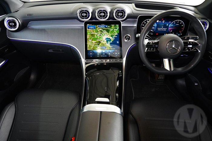 2025 Mercedes-Benz GLC-Class GLC300