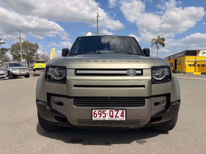 2024 Land Rover Defender 110 D300 X-Dynamic SE